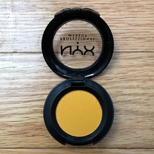 NYX "Butterscotch Caramel" single eyeshadow
